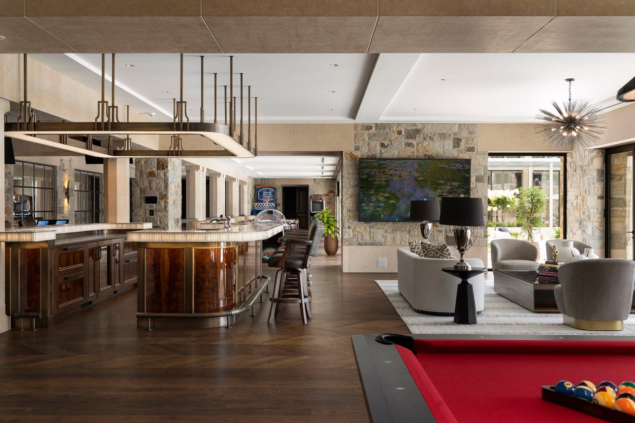 2770 Gale Road, Wayzata
