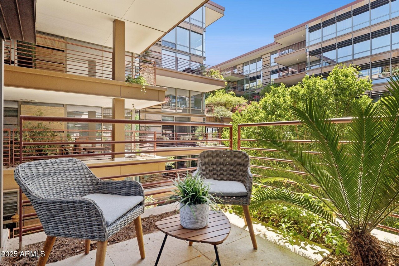 7151 E Rancho Vista Dr, #3001