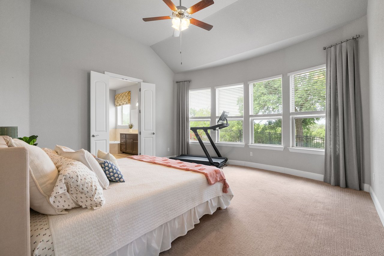 520 Peakside Circle