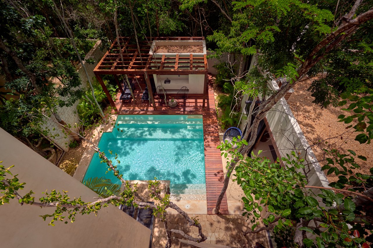 Casa Lydia | 3BR Villa w/ Walk-Out Pool Suite
