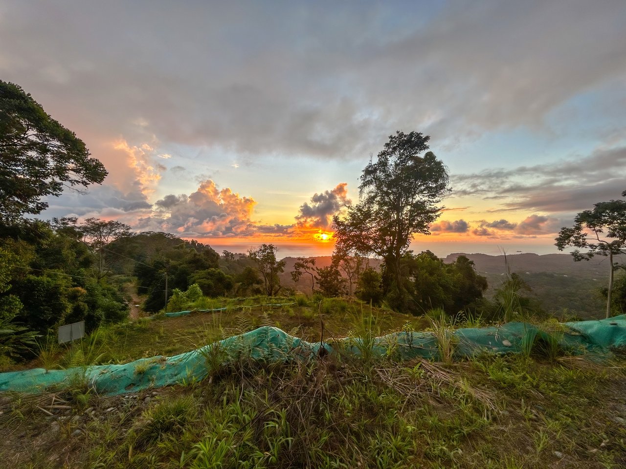 Year-Round Sunset Views | 3 Connected Build-Ready Lots