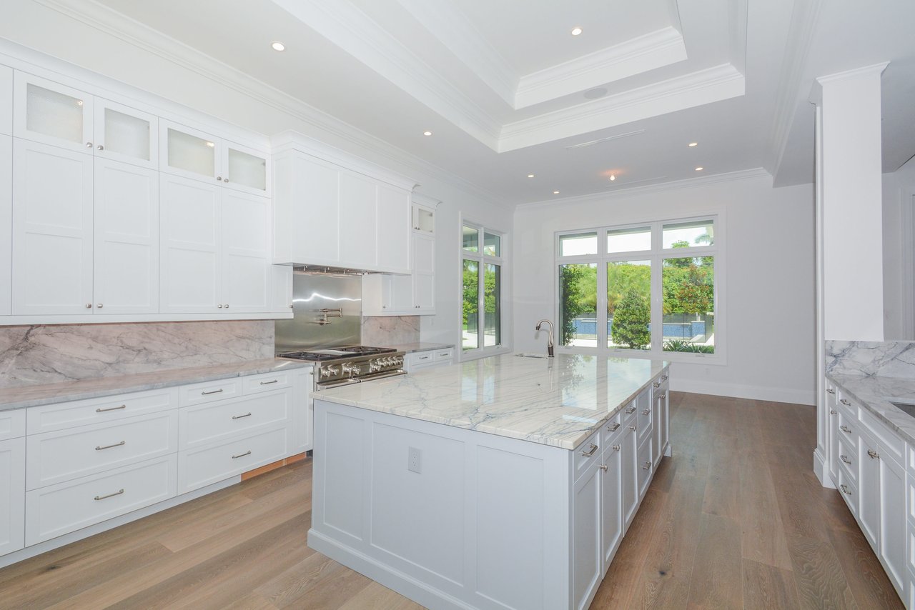 8422 Lookout Cir