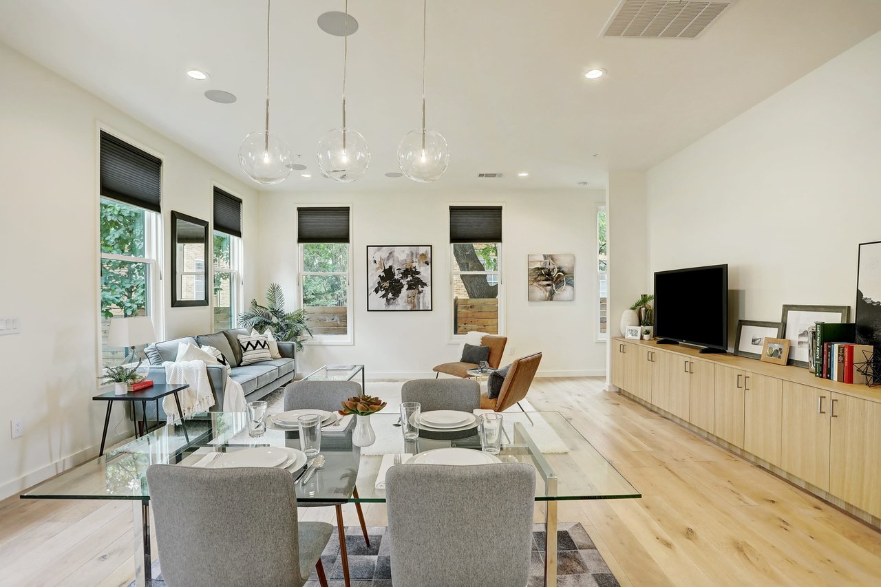 1410 Woodlawn Boulevard, Unit D | SELLER REPRESENTED
