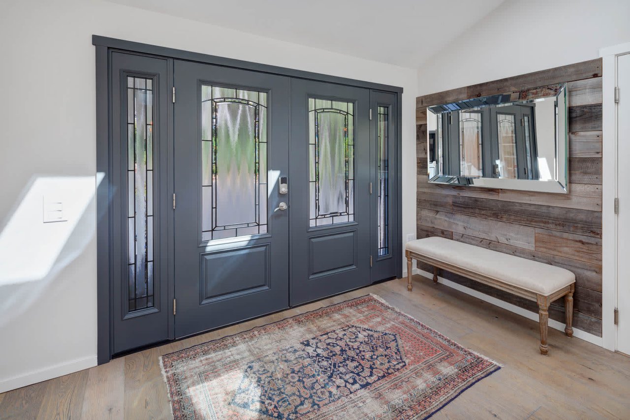 60 Oak Grove Avenue, Woodacre