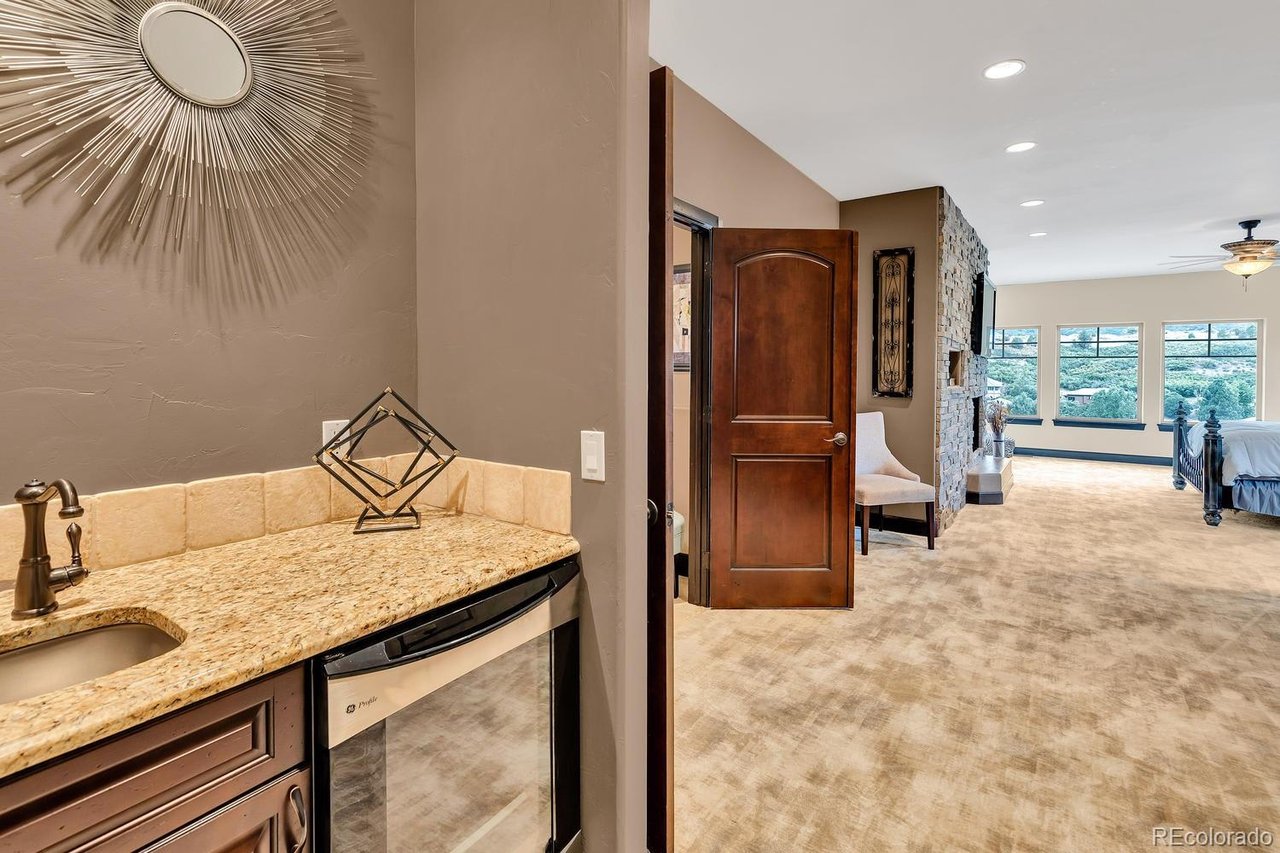 6658 Old Ranch Trl