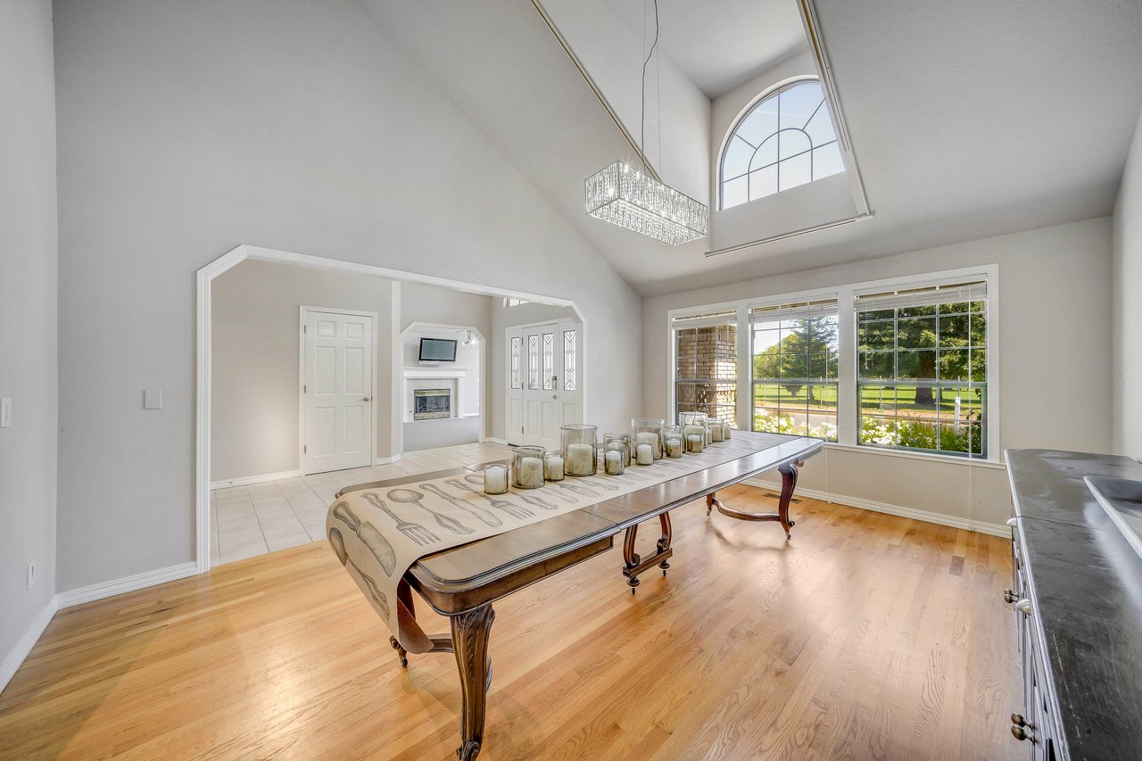 Sophisticated Calistoga Home - SOLD
