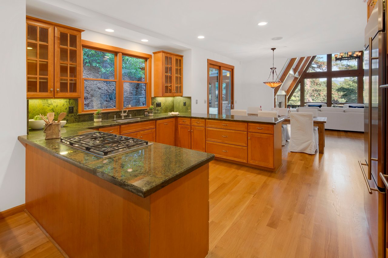 14 Sierra Circle, San Rafael