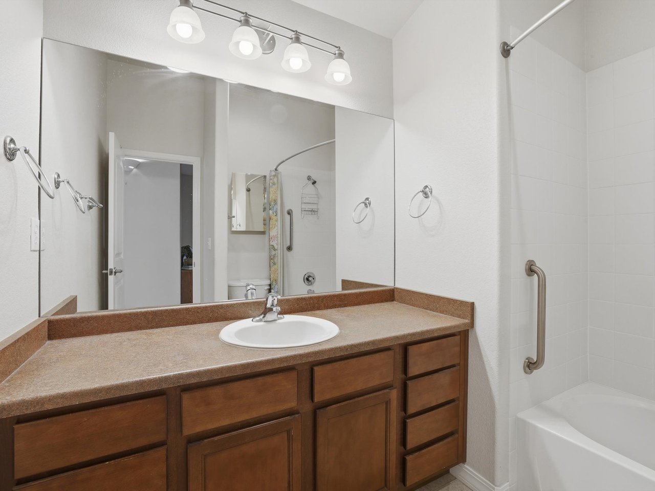 6699 Bethesda Point B