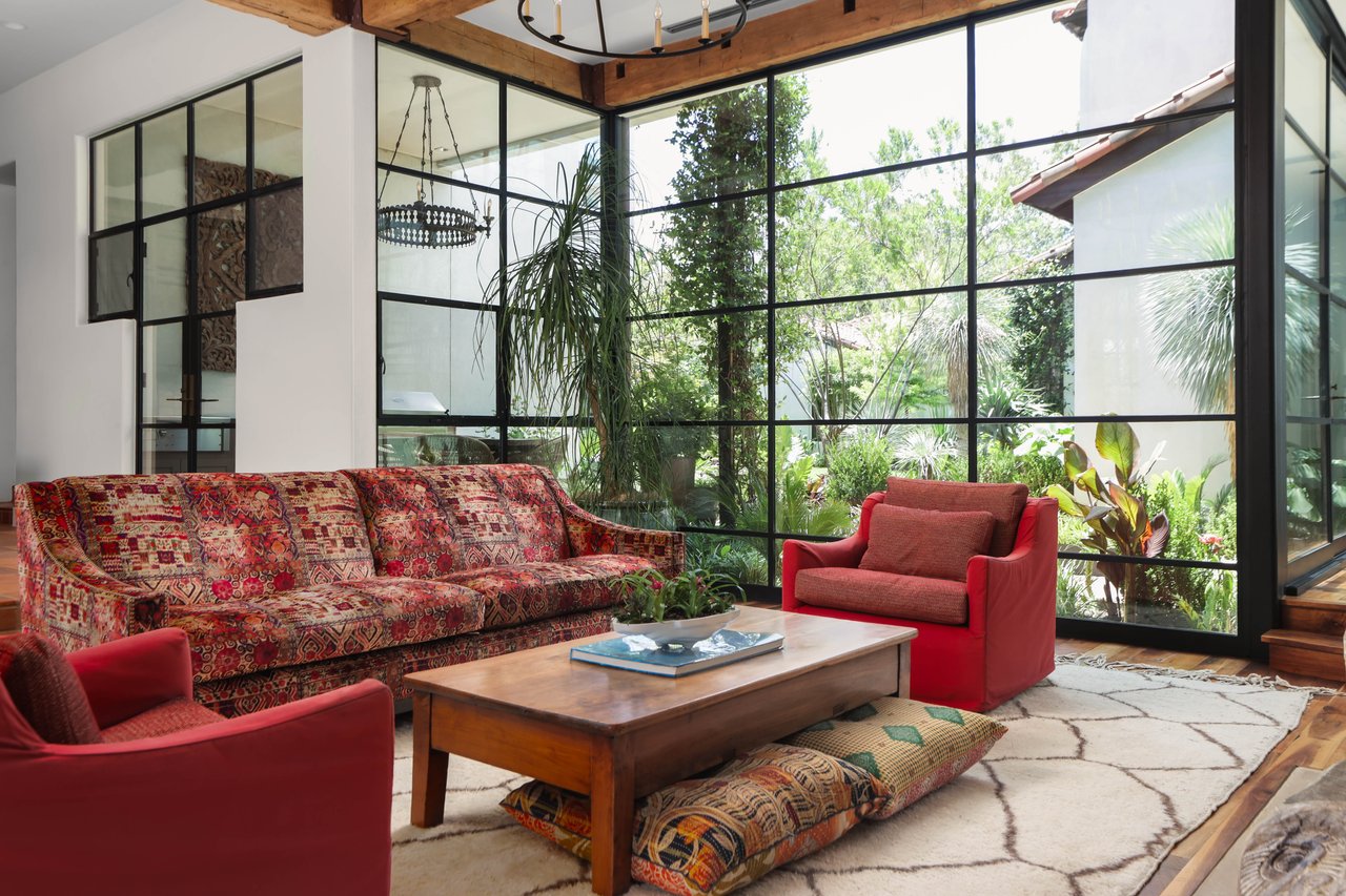 1308 Meriden Lane