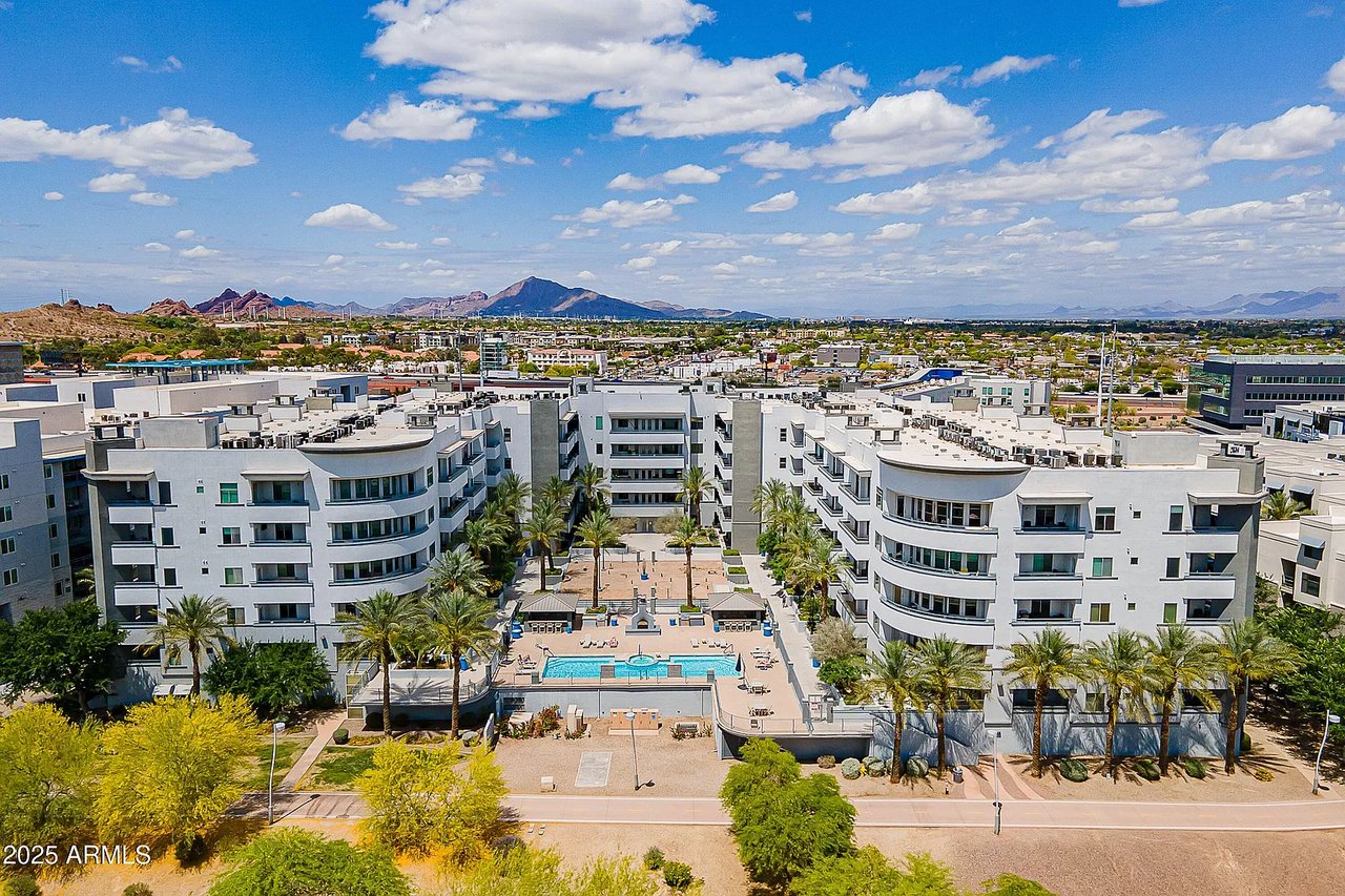 945 E PLAYA DEL NORTE Drive, 3002, Tempe Unit: 3002