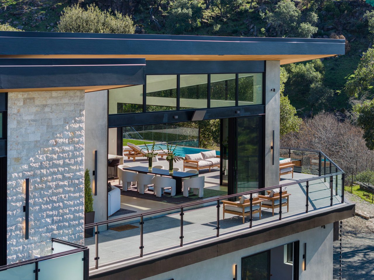 105 Canyon Drive