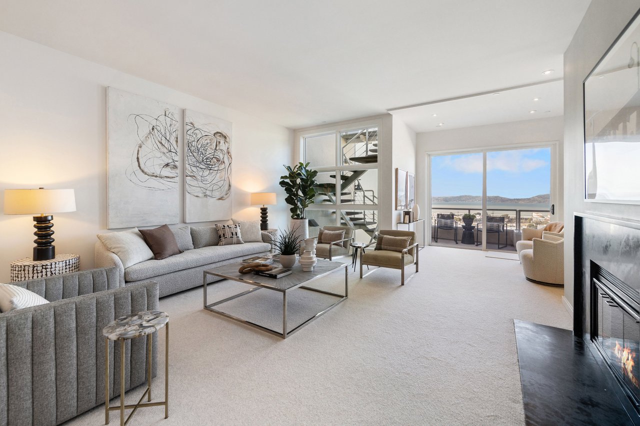 Modern Design and Panoramic Bay Views