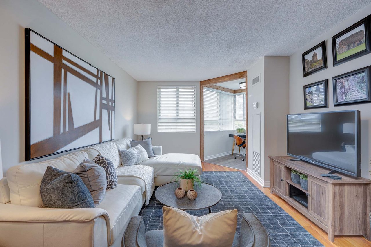 4 Park Vista Cres, #1214