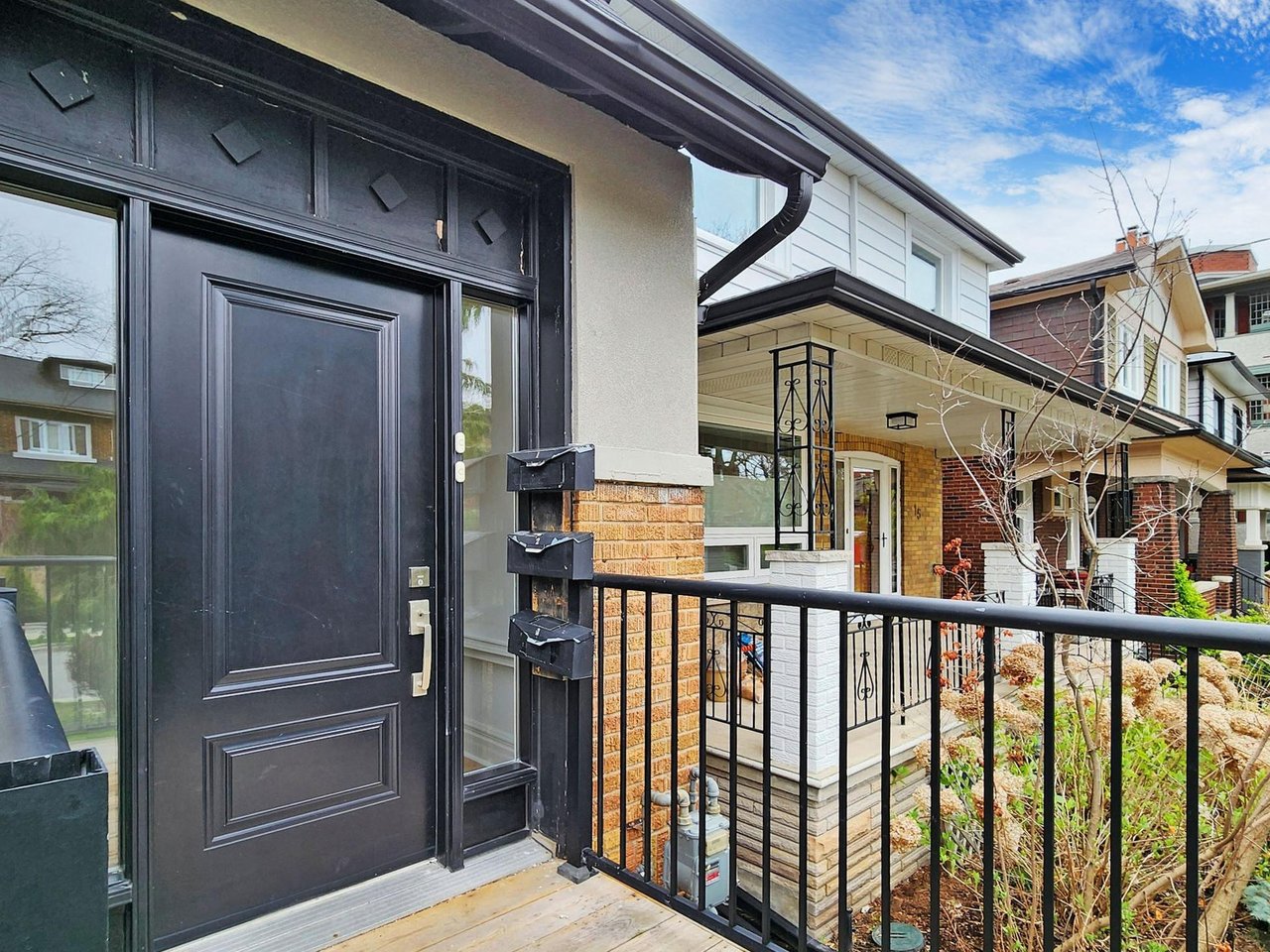 17 Humewood Dr Suite 2