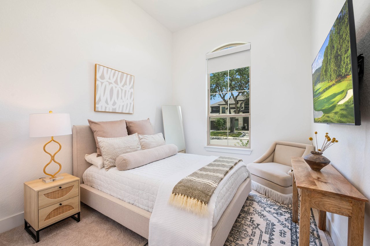 10039 Sarah Place