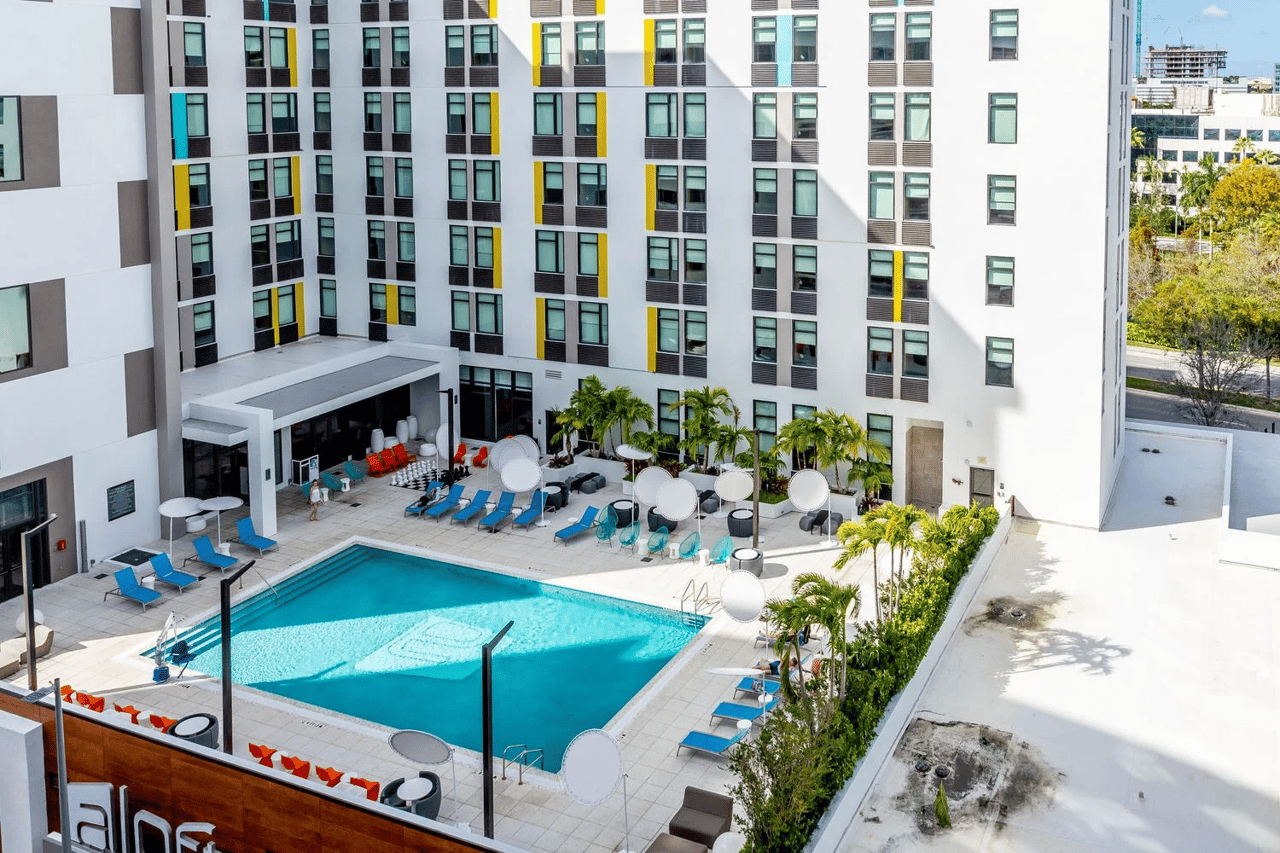 Aventura Park Square