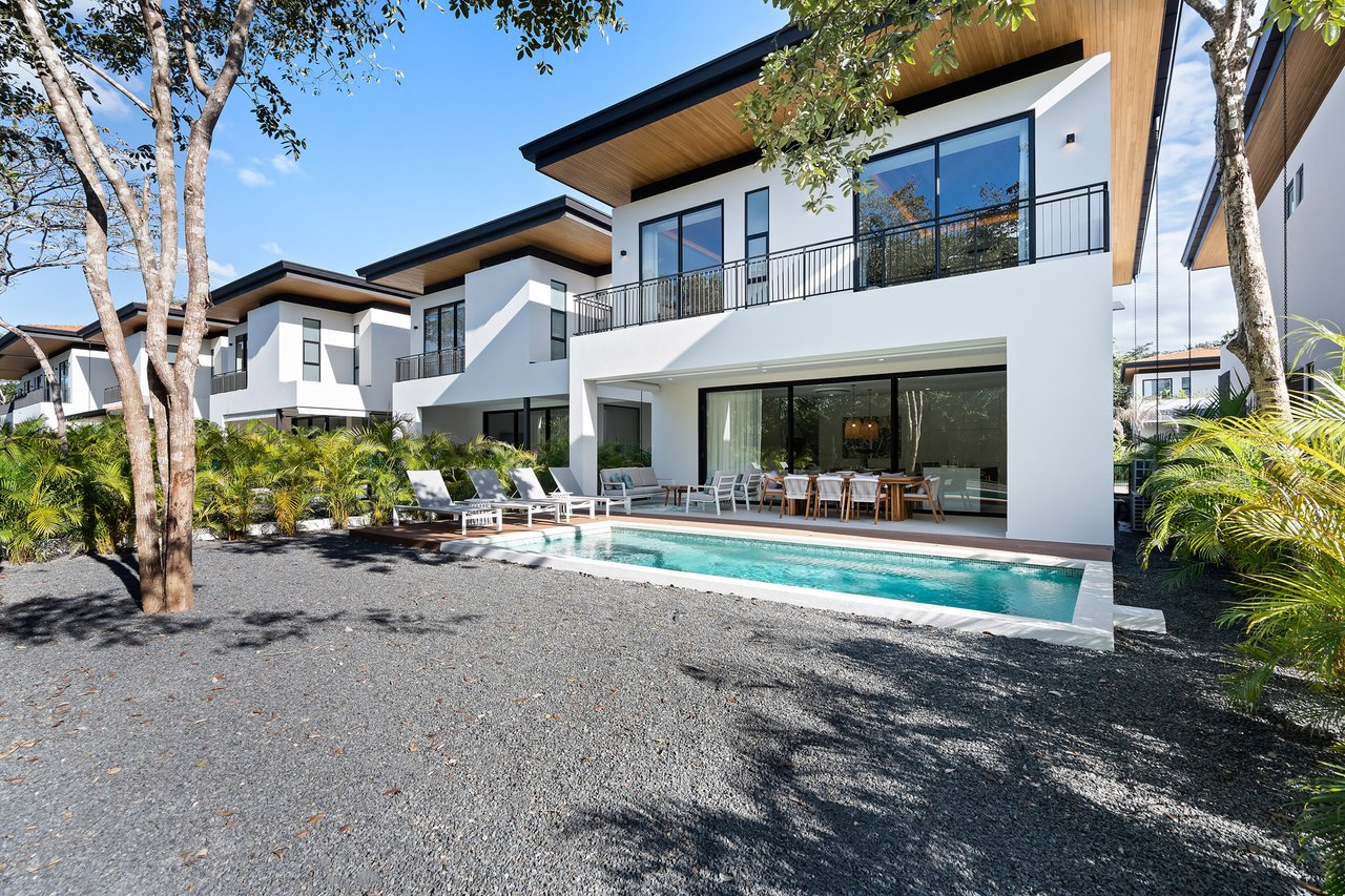 Villa Tropical Dawn | 4-Bedroom Modern Oasis in Bosques de Pinilla with Forest Views & Resort-Style Amenities