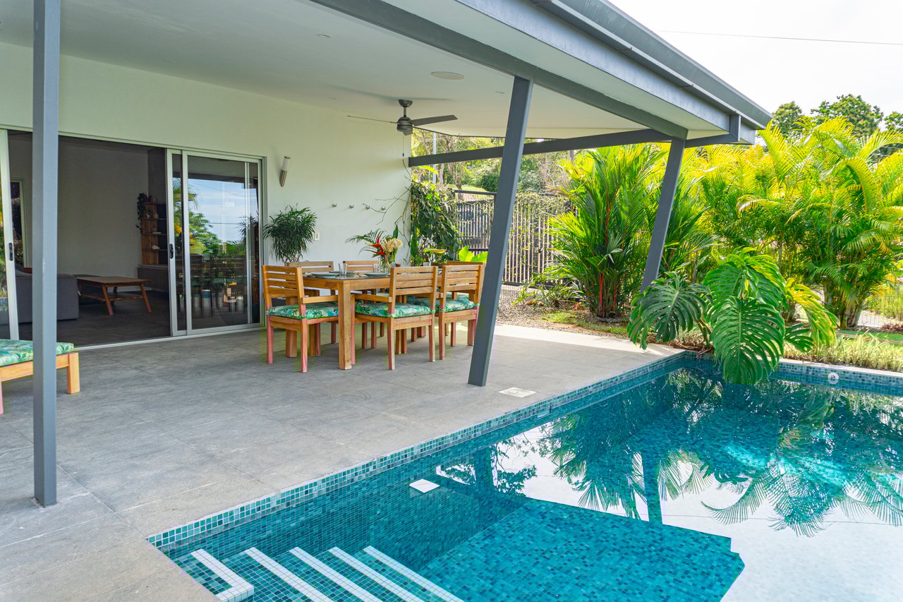 Cozy Turnkey 3-Bedroom Home with Pool in Uvita