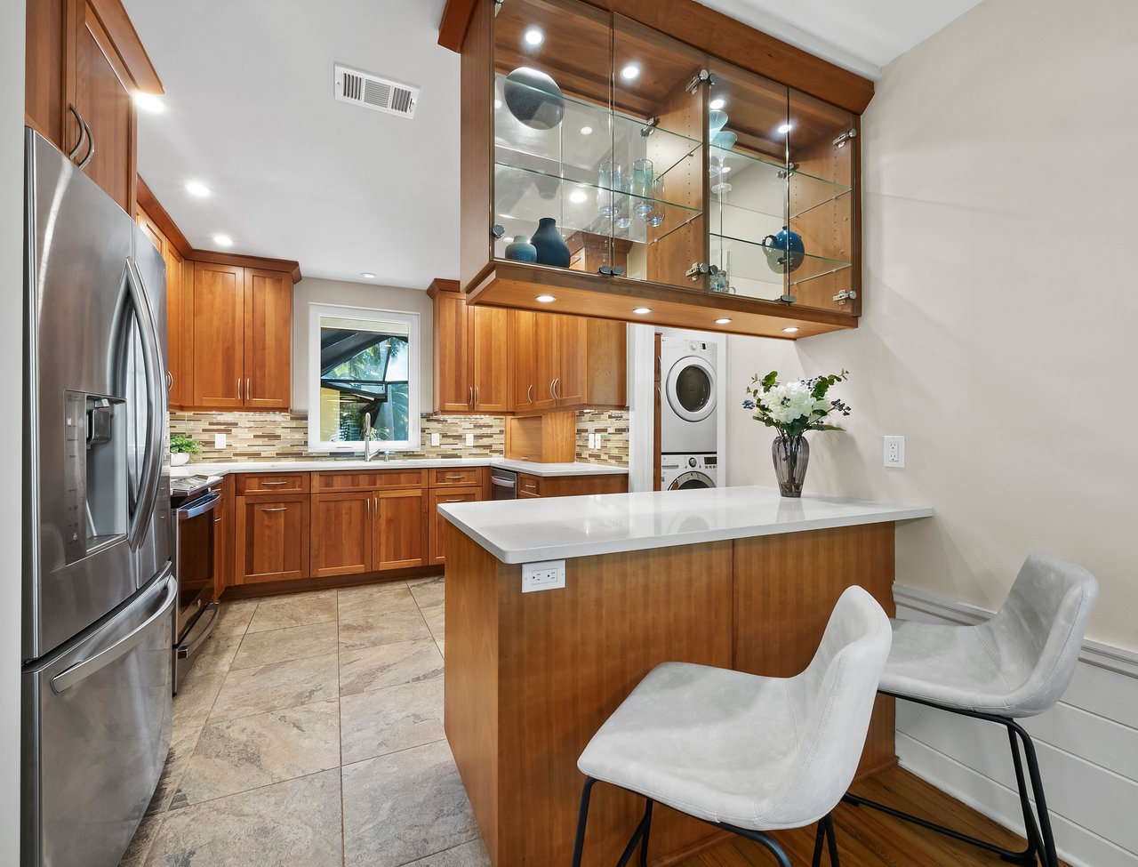 1930 ALTA VISTA ST