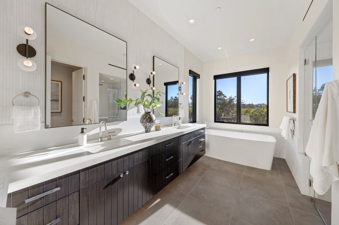 World Class Napa Valley Compound