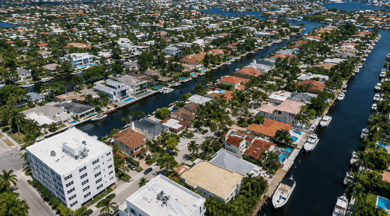 Las Olas Isles