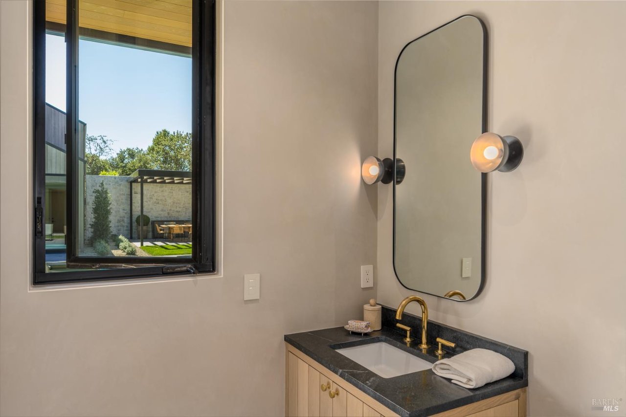 1438 Ridge Valley Road