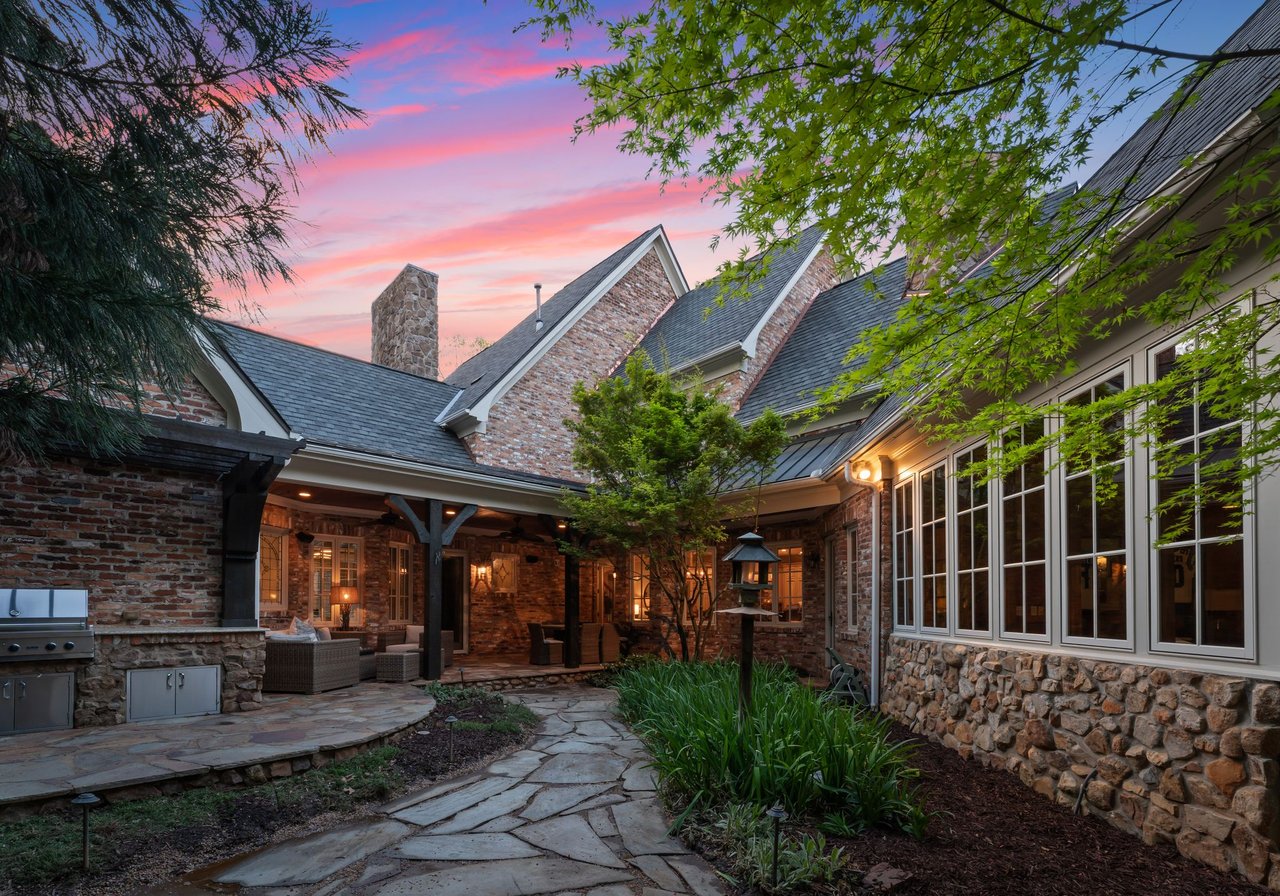 5512 Carmel Park Drive, Charlotte, NC 28226
