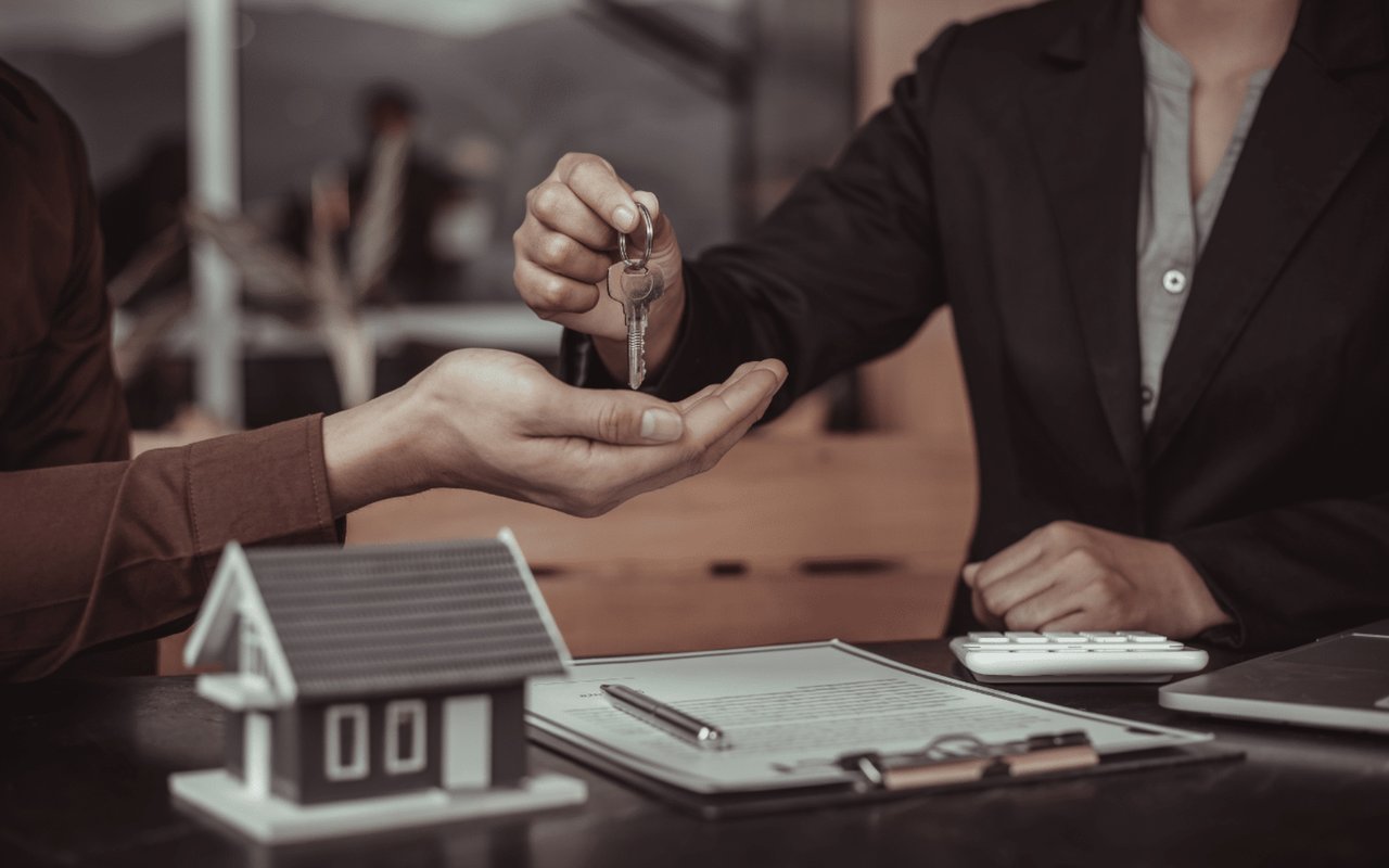 Why Most Sellers Hire Real Estate Agents Today