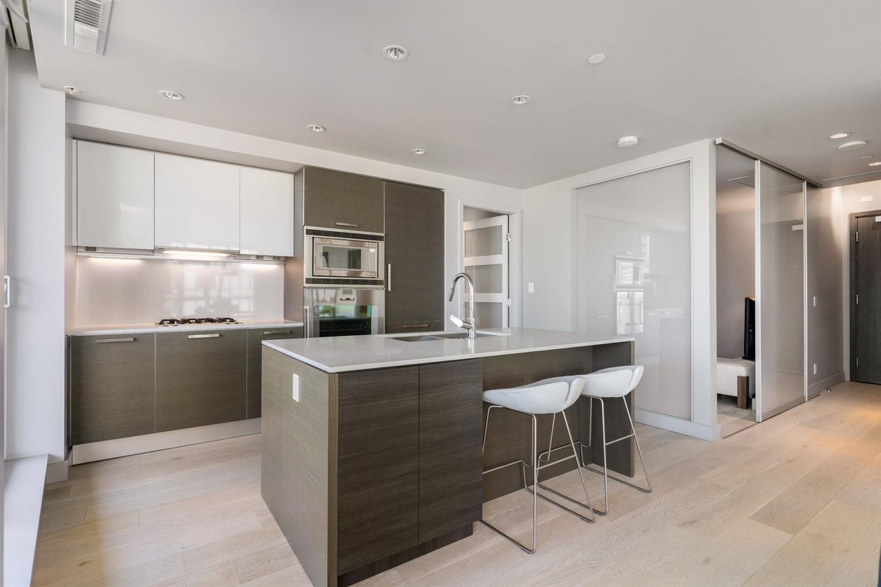 1499 W Pender St, #601
