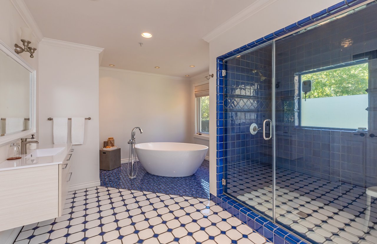 5721 Bonsall Dr
