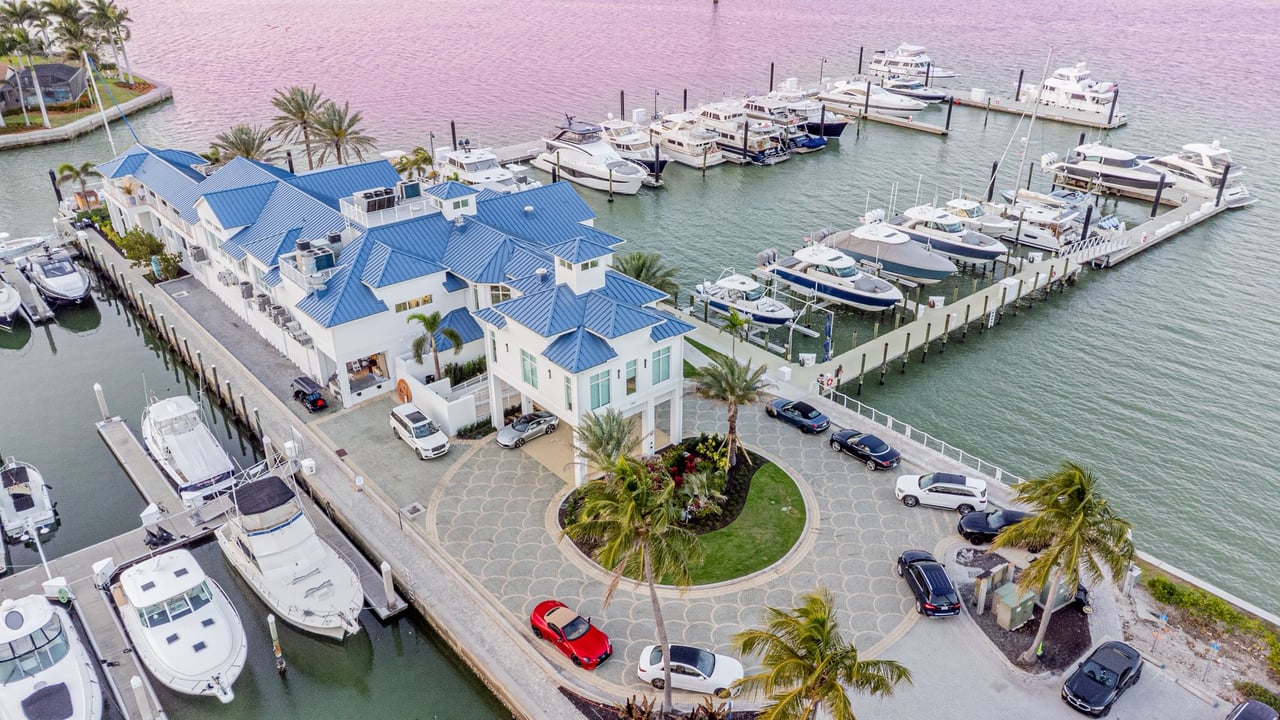 Marco Island Yacht Club