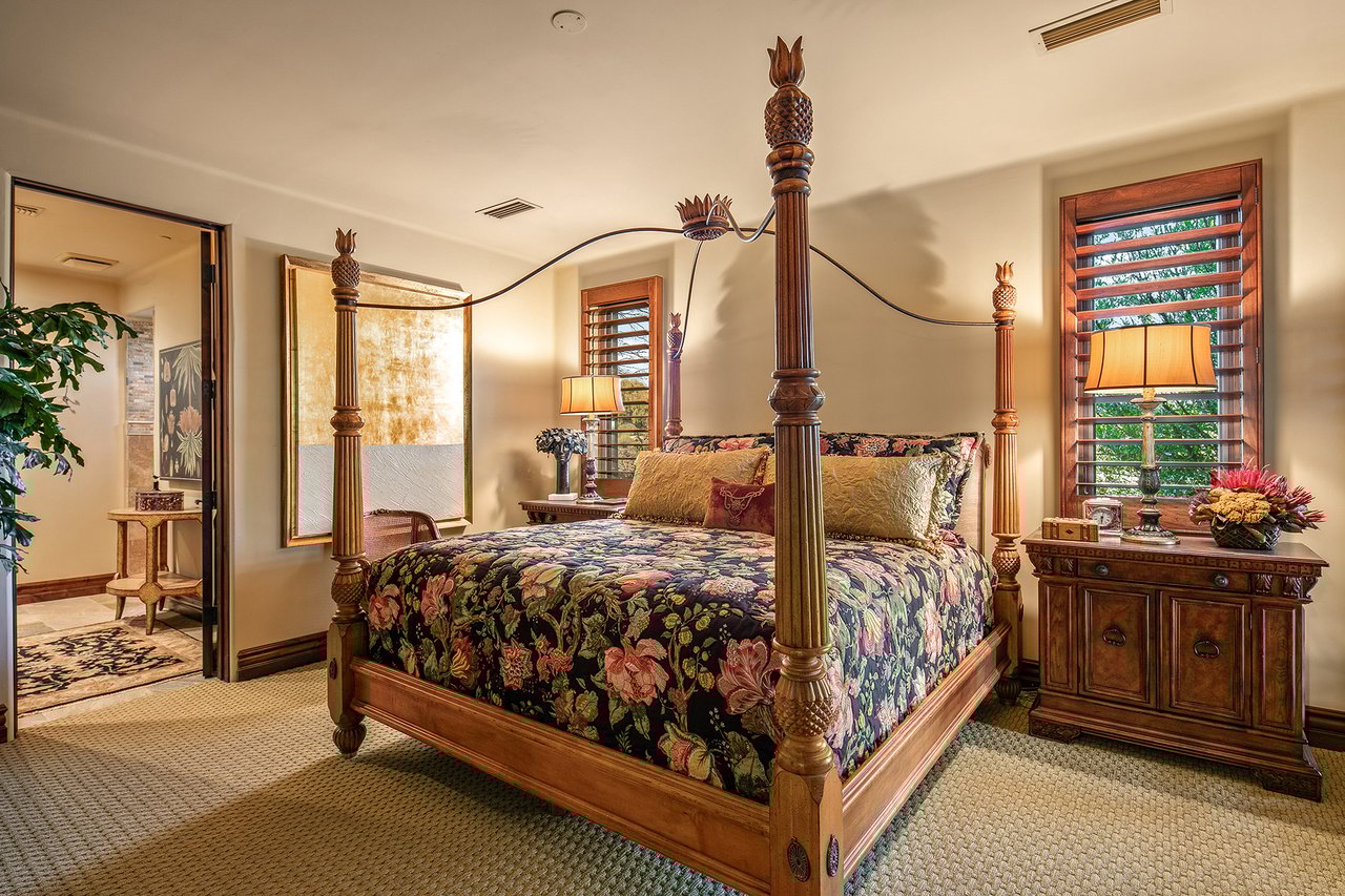 7311 E ARROYO HONDO Road