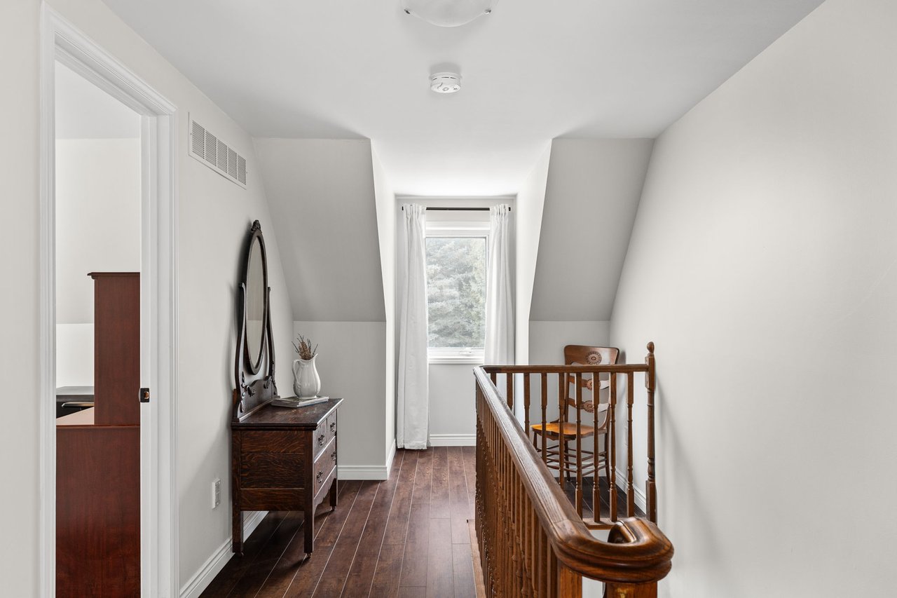 16245 7th Concession Road, King