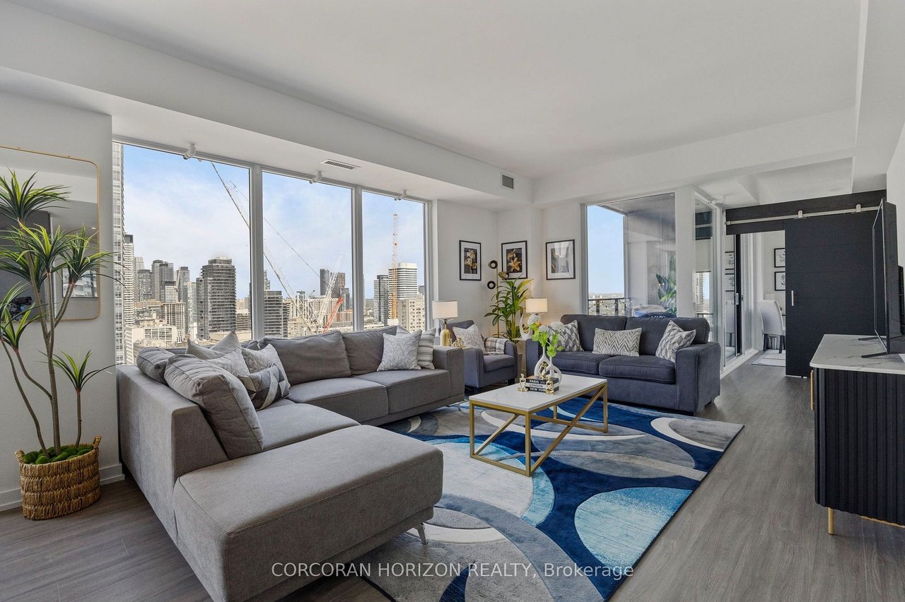 DOWNTOWN MODERN CHARM