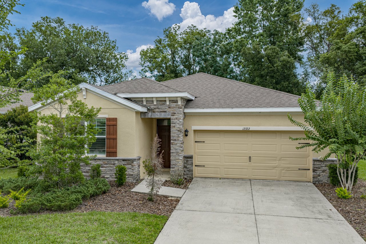 12322 EASTPOINTE DR