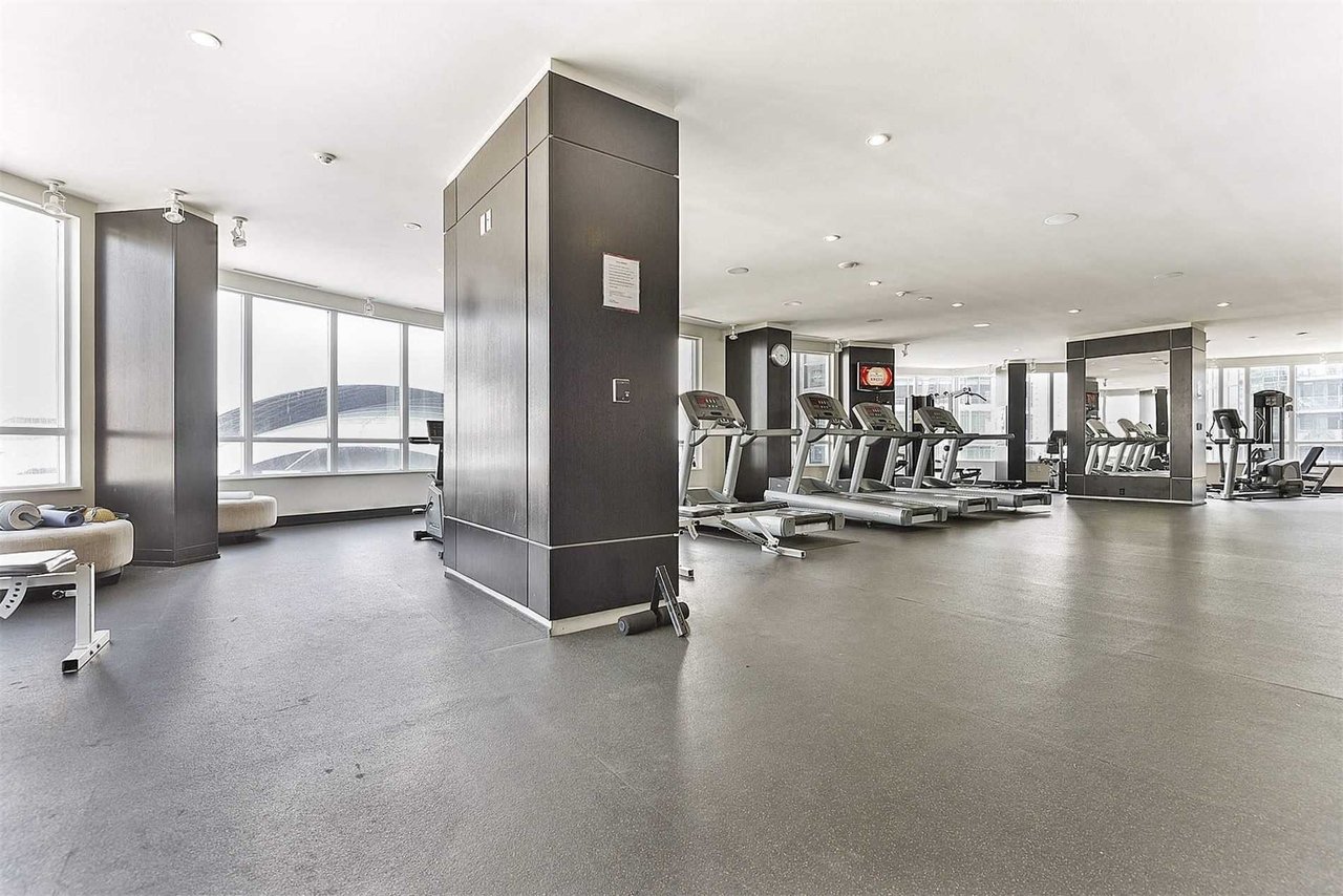 20 Blue Jays Way Unit 1705