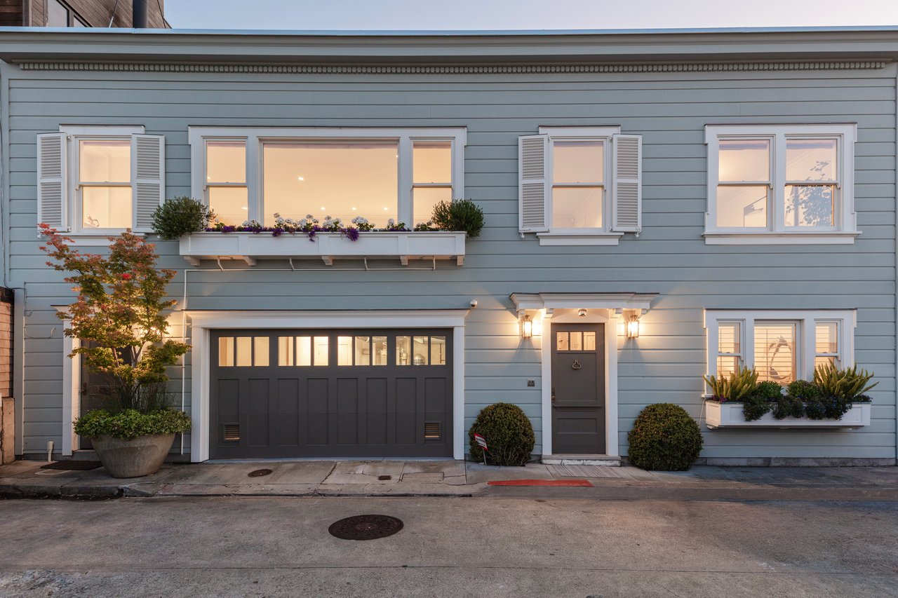 Jewel Box Home With Bridge Bay Views