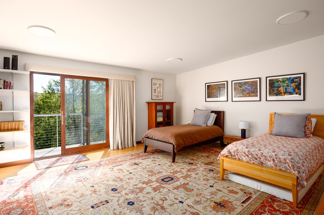 40 Mt Guardian Road