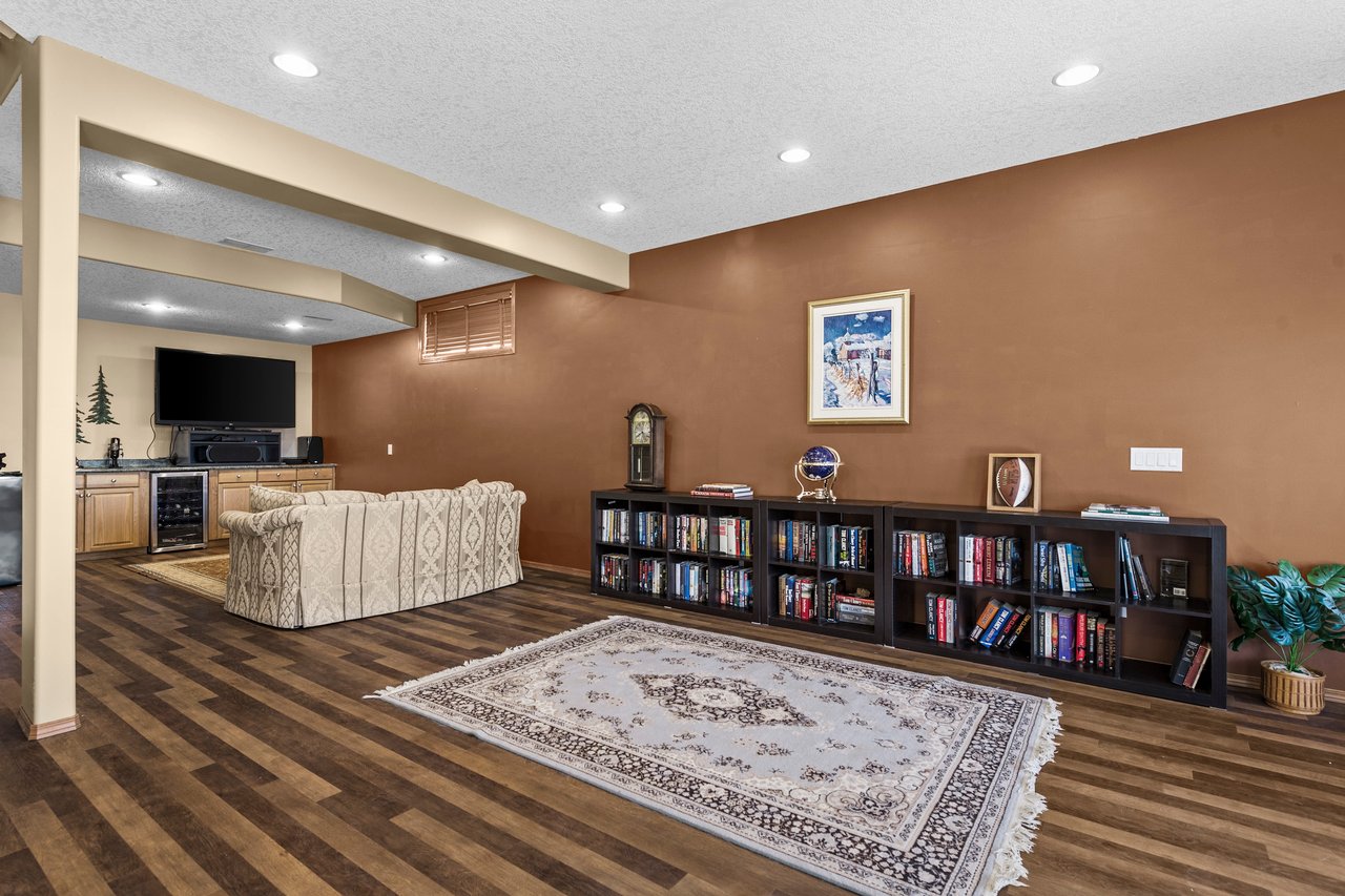 122 West Terrace Place