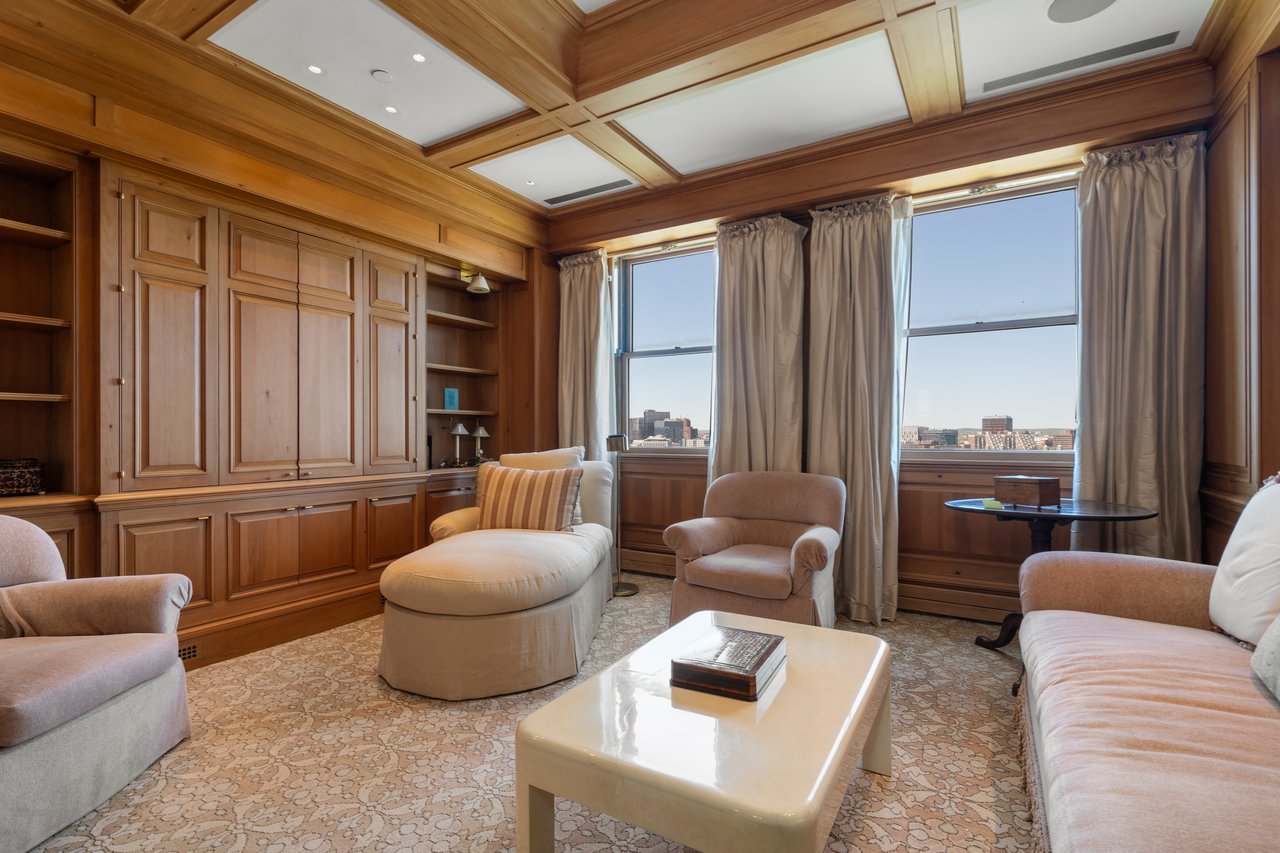 The Carlton House 16BCD