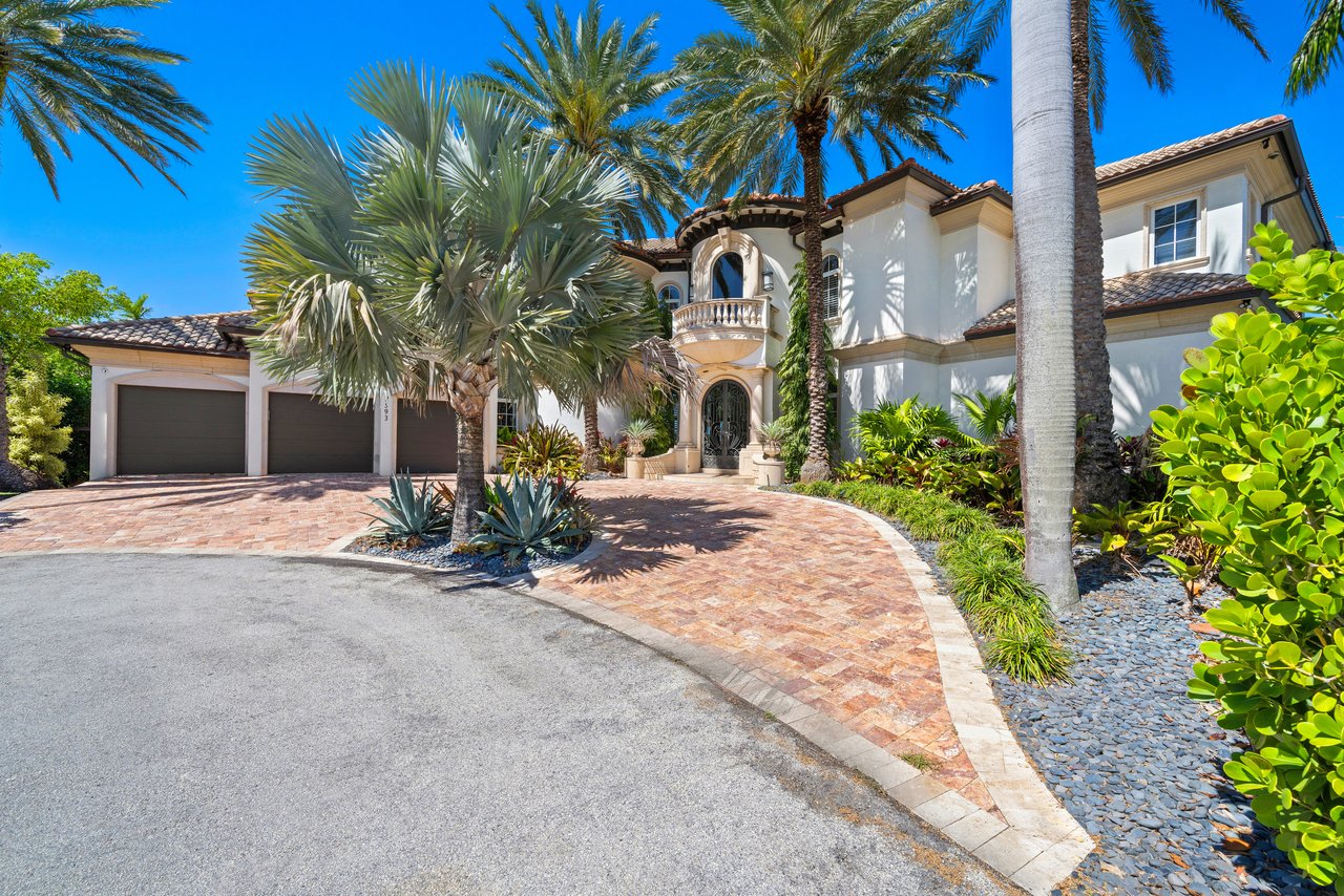 2593 SE 8th St, Pompano Beach, FL 33062