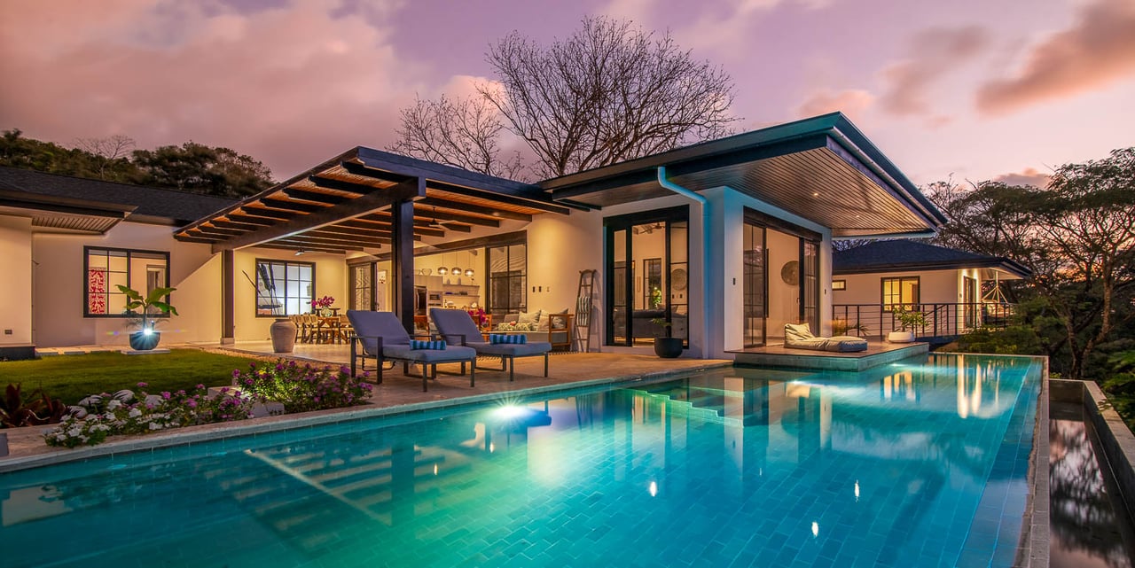 Villa Frangipani / Playa Hermosa, Santiago, Santa Teresa