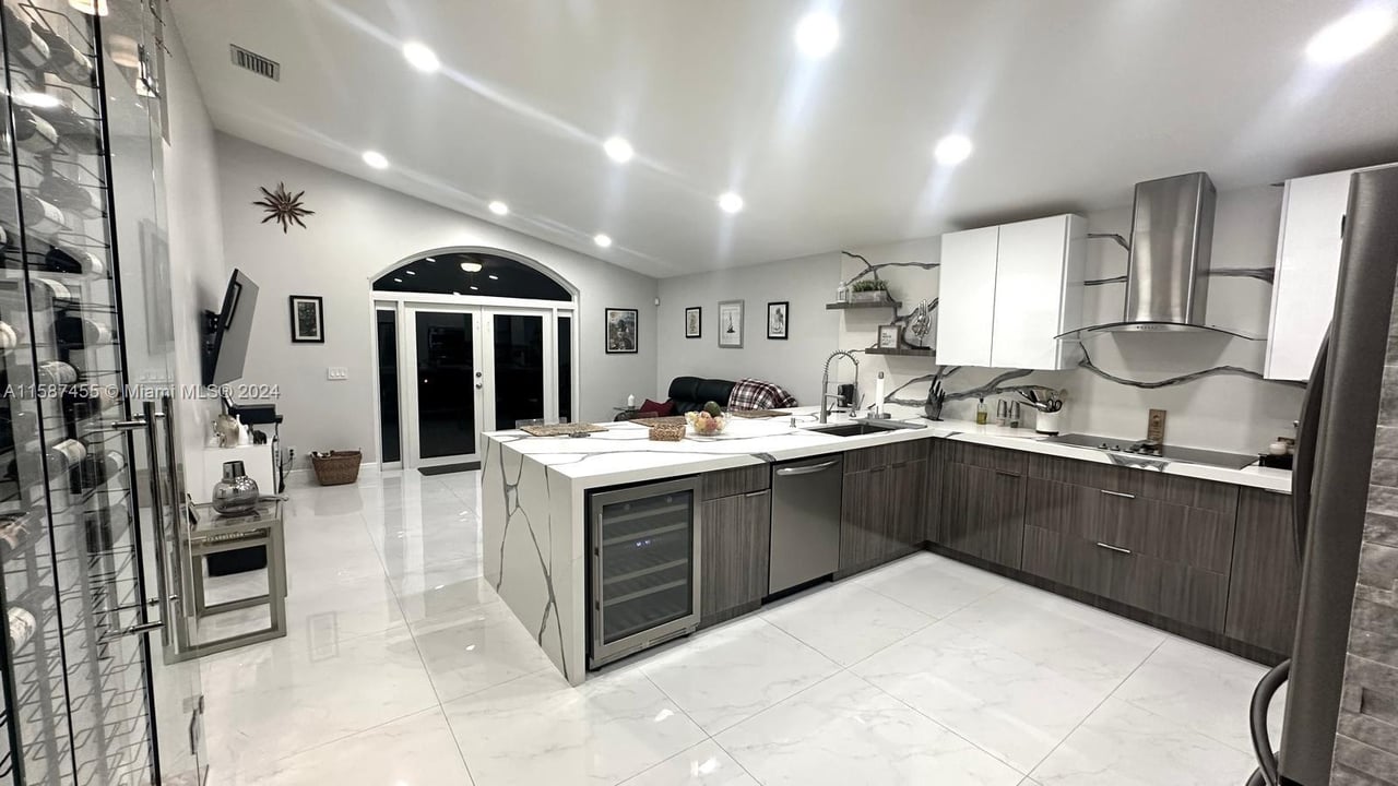 18226 SW 29 St Miramar