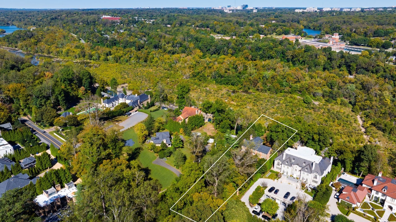 221 Chain Bridge Road