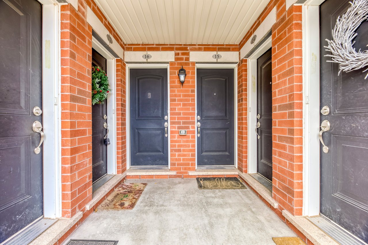 2504 Post Rd 17