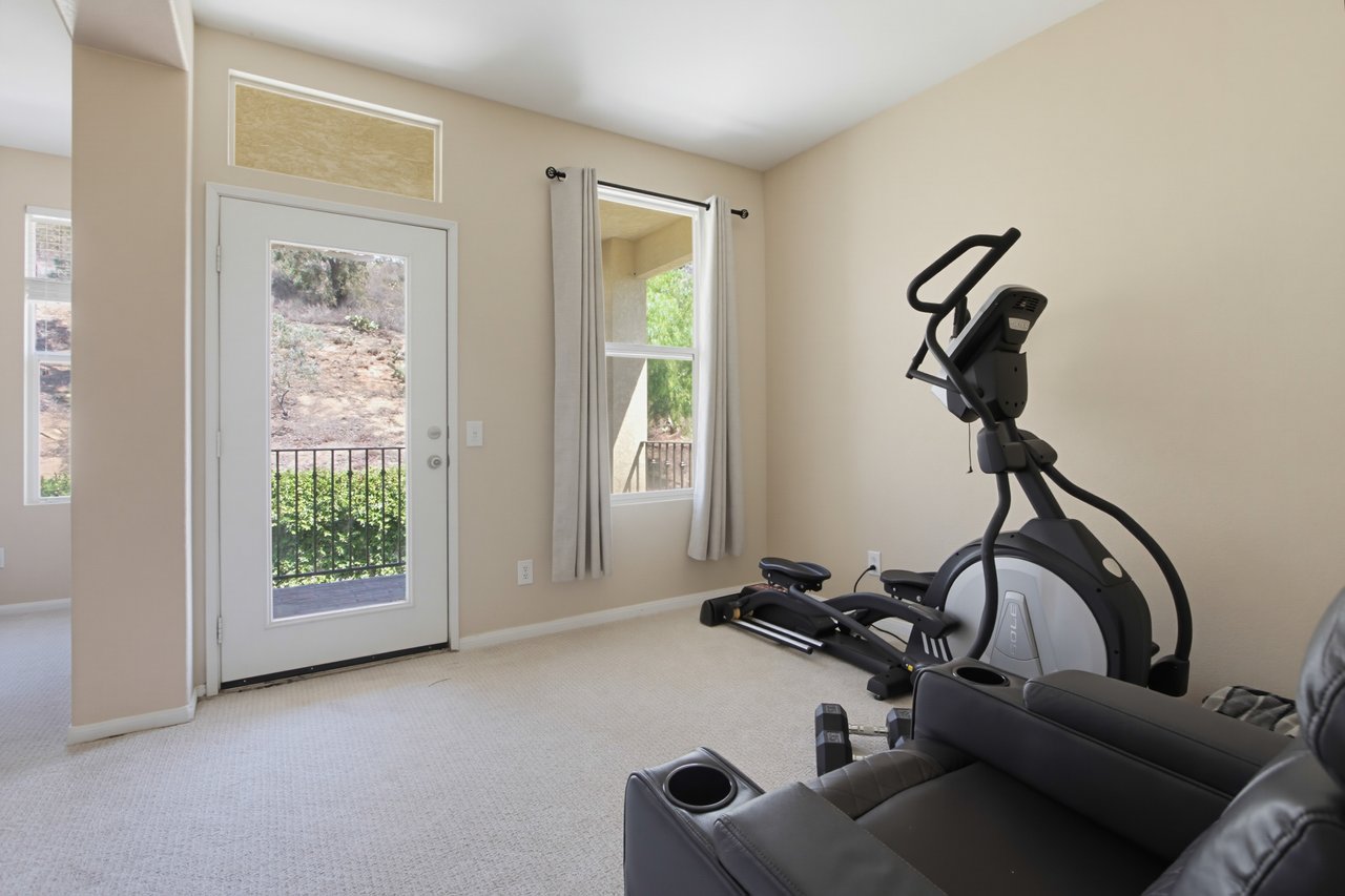 3350 Avocado Vista Ln