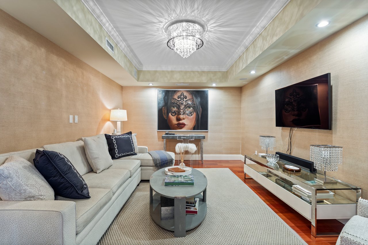 6000 Island Blvd # 2507