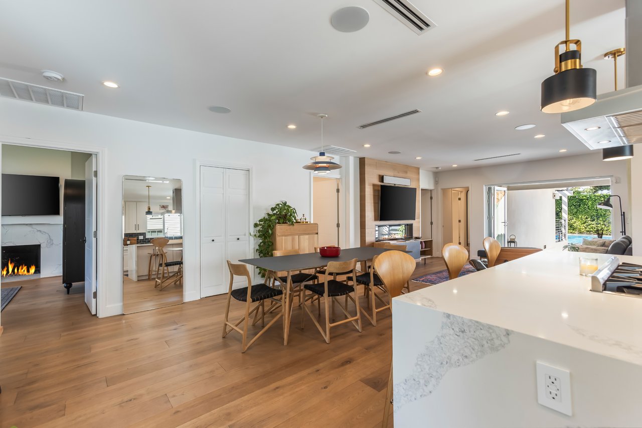 11019 Hortense St, North Hollywood 