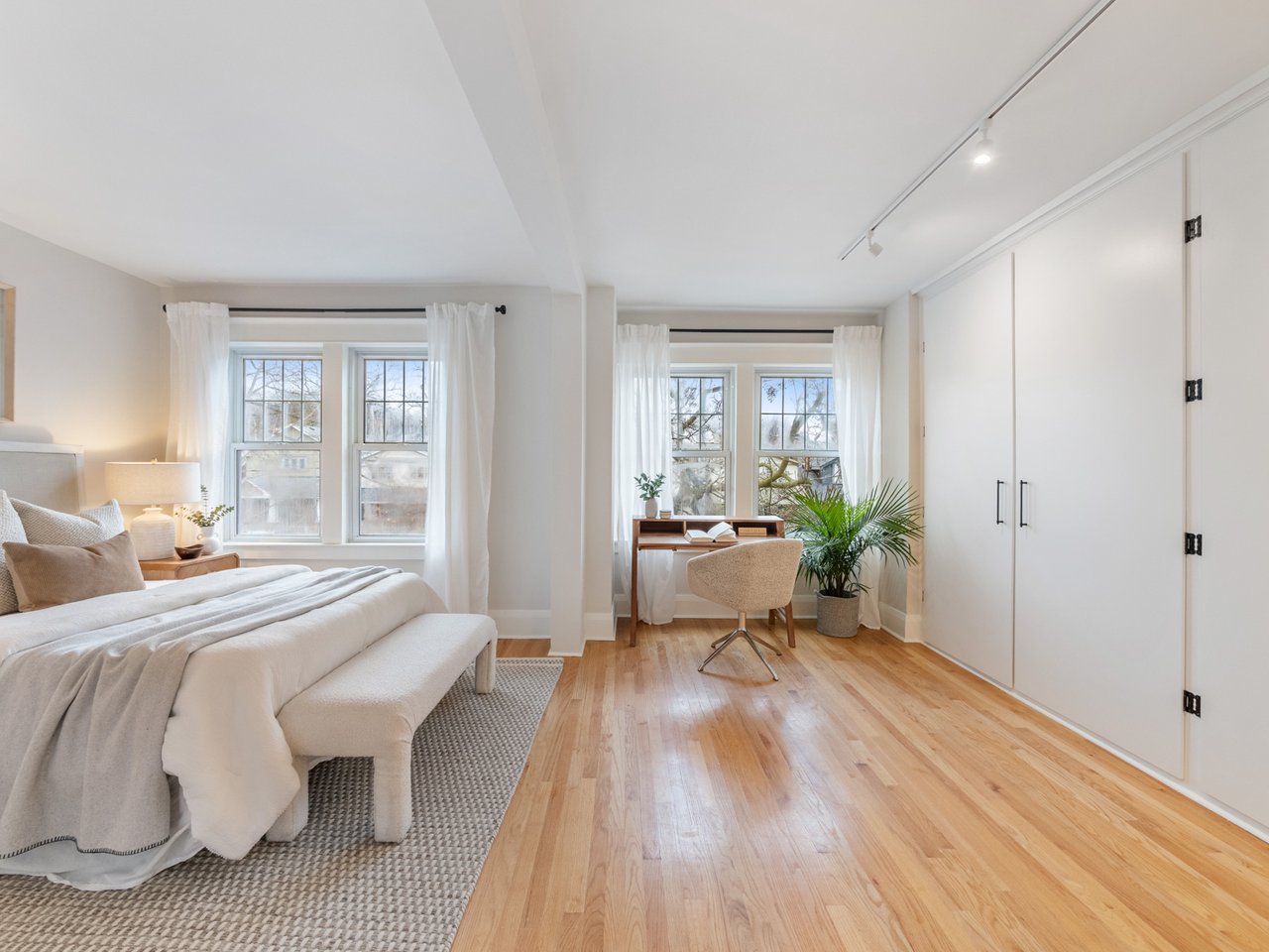 154 Hammersmith Ave