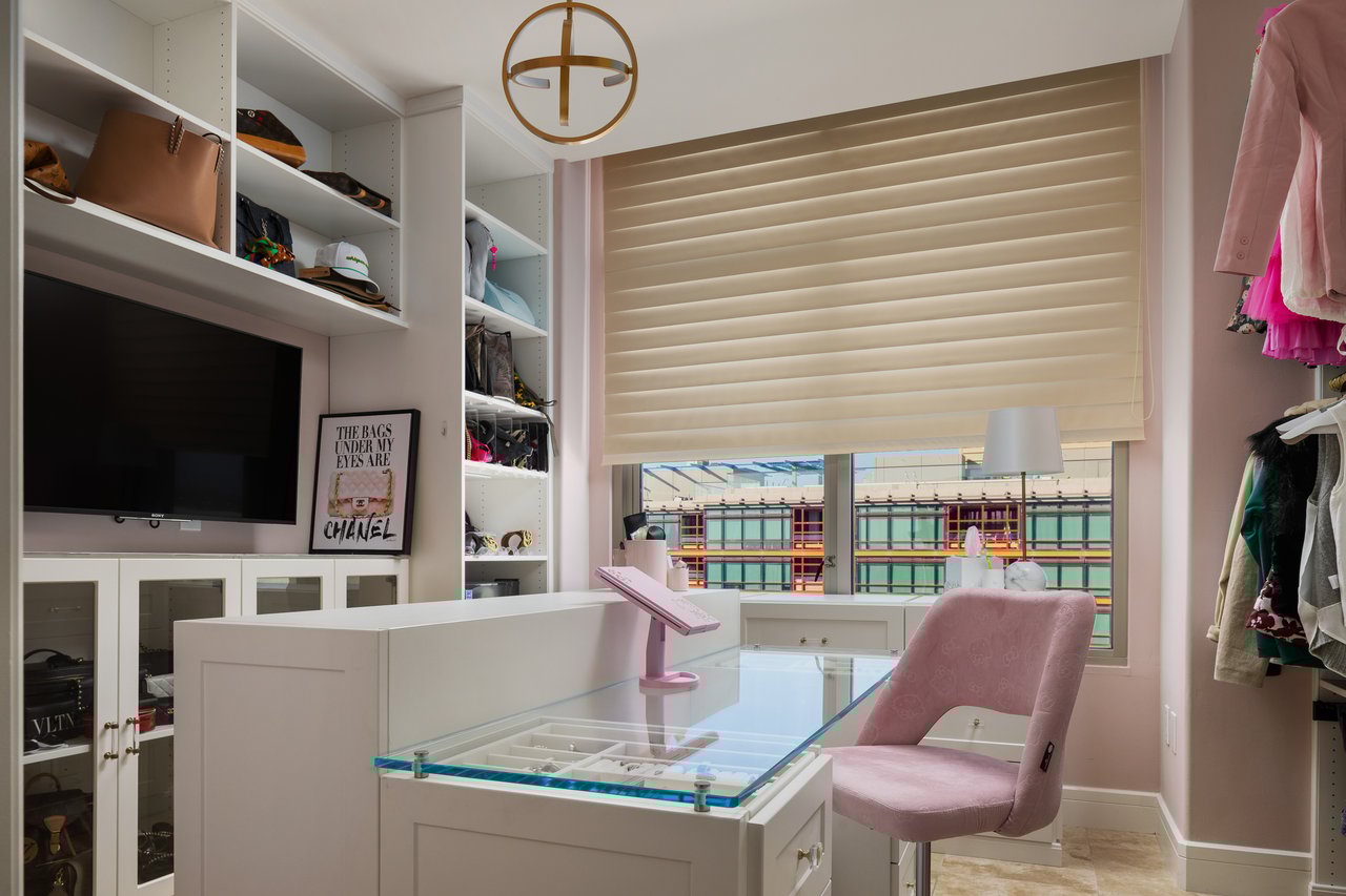 2402 E ESPLANADE Lane PH2